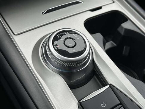 Used 2023 Ford Explorer XLT image 21