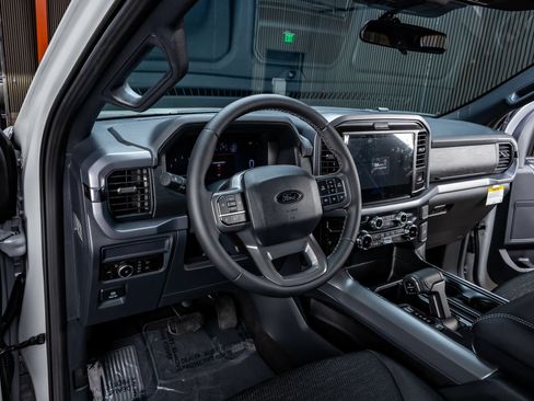 Used 2026 Ford F150 XLT w/ XLT Black Appearance Package AWD/4WD image 17