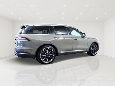 Certified 2025 Lincoln Aviator Reserve w/ Equipment Group 201A AWD/4WD image 6
