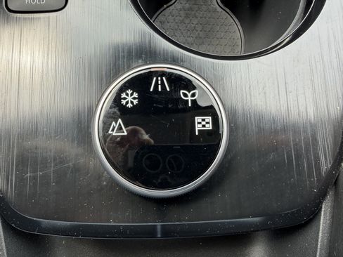 Used 2023 Nissan Rogue SL AWD/4WD image 18