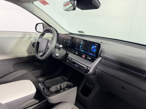 Used 2026 Hyundai Ioniq 5 SEL RWD image 27