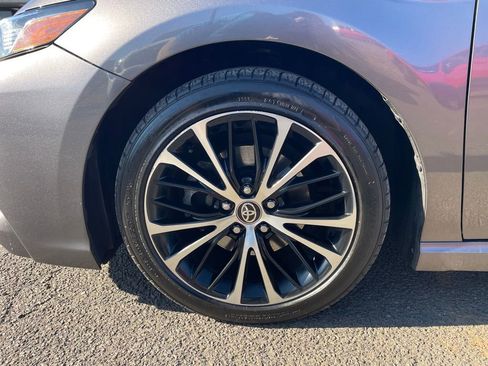 Used 2020 Toyota Camry SE image 22