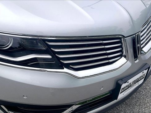 Used 2016 Lincoln MKX Reserve w/ Technology Package AWD/4WD image 29