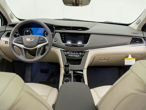 New 2026 Cadillac XT5 Premium Luxury w/ Driver Assist Package AWD/4WD image 10