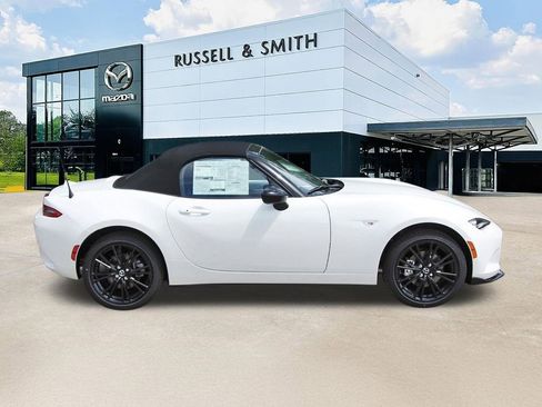 New 2026 MAZDA MX-5 Miata Club w/ Interior Package RWD image 3