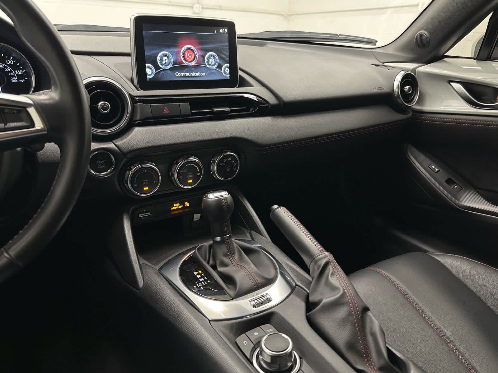 Used 2017 MAZDA MX-5 Miata RF Grand Touring RWD image 26