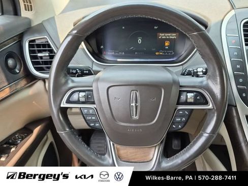 Used 2020 Lincoln Nautilus Reserve AWD/4WD image 15