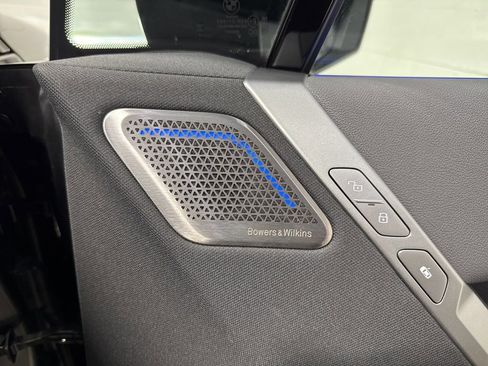 Used 2025 BMW iX M60 image 45