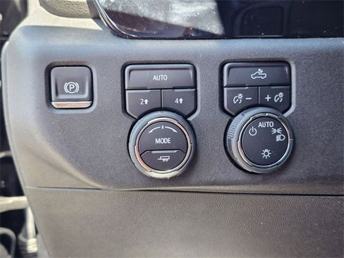 Used 2023 Chevrolet Silverado 1500 LT w/ Protection Package image 17