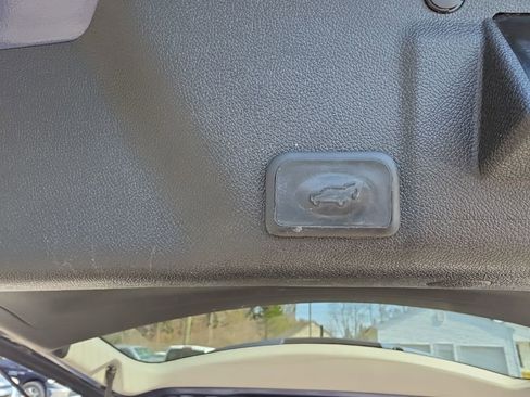 Used 2014 GMC Acadia SLT image 28