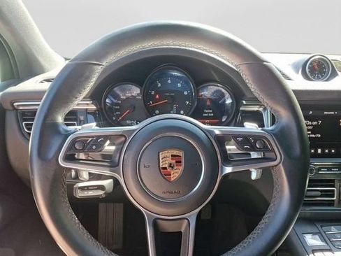Used 2020 Porsche Macan AWD/4WD image 24