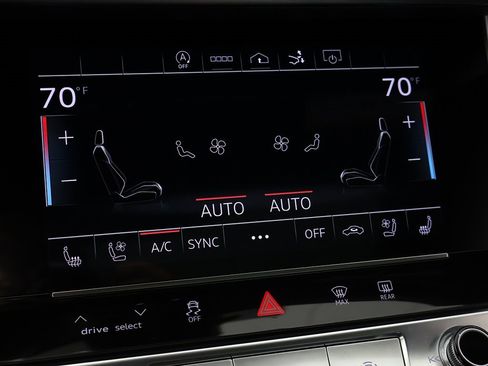 Used 2022 Audi RS 7 4.0T image 57