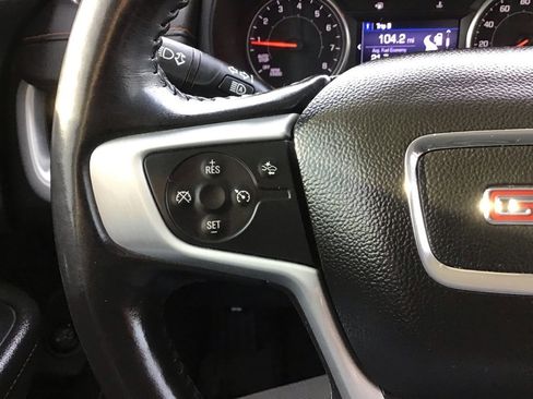 Used 2020 GMC Terrain SLE w/ Driver Convenience Package image 30