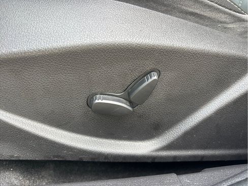 Used 2014 Ford Focus Titanium FWD image 15
