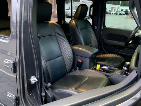Used 2021 Jeep Wrangler Unlimited Sahara image 8