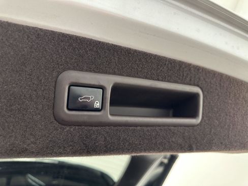 Used 2019 Lexus RX 350L w/ Premium Package image 30