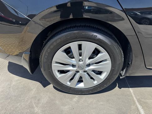 Used 2024 Nissan Sentra S image 14