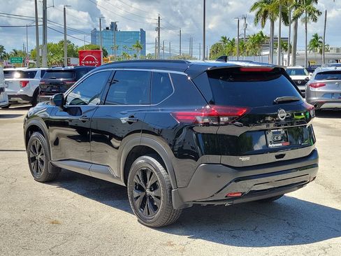 Certified 2023 Nissan Rogue SV w/ SV Premium B Package FWD image 5