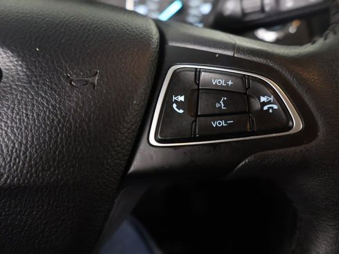 Used 2019 Ford EcoSport SE w/ SE Convenience Package image 40