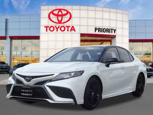 Used 2023 Toyota Camry XSE w/ Navigation Package FWD image 1