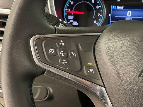 Used 2023 Chevrolet Equinox LT AWD/4WD image 36