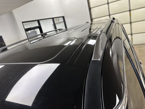 Used 2020 Nissan Armada SL w/ Premium Package image 25