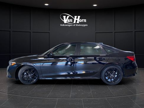 Used 2023 Honda Civic Sport image 4