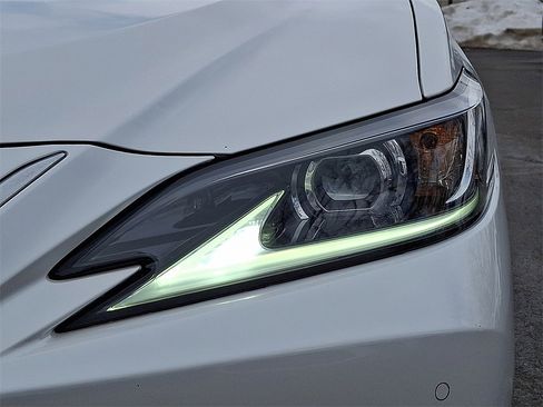 Used 2023 Lexus ES 350 w/ Premium Package image 29