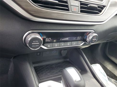 New 2025 Nissan Altima 2.5 SV w/ SV Special Edition Package image 15