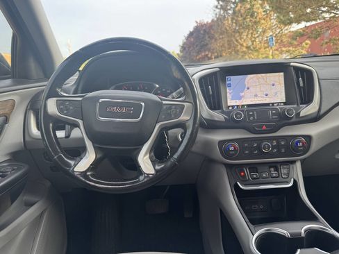 Used 2019 GMC Terrain SLE w/ Driver Convenience Package FWD image 15