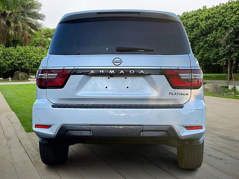 Used 2023 Nissan Armada Platinum w/ Captain's Chairs Package image 4