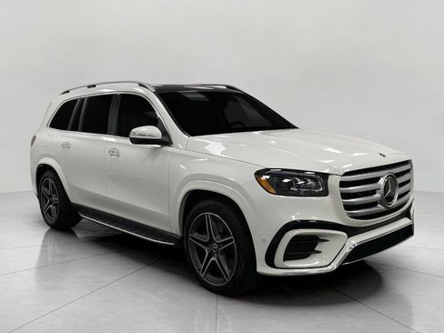 Certified 2026 Mercedes-Benz GLS 450 4MATIC image 39