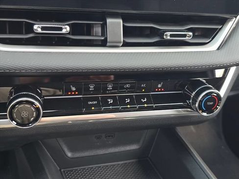 New 2027 Chevrolet Equinox LT FWD image 23