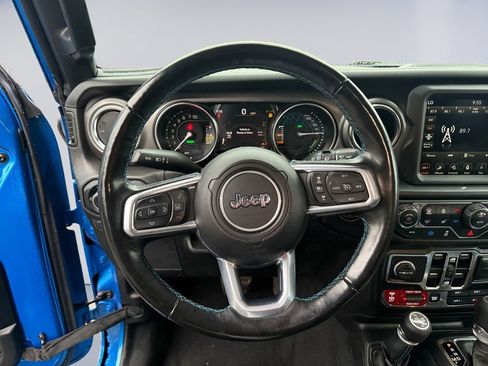 Certified 2022 Jeep Wrangler Unlimited Rubicon 4xe w/ Steel Bumper Group image 15