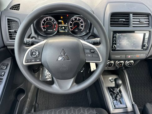 Used 2024 Mitsubishi Outlander Sport ES image 14