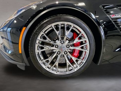 Used 2016 Chevrolet Corvette Z06 w/ 2LZ Preferred Equipment Group RWD image 28