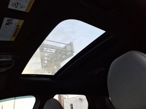 Used 2022 Hyundai Santa Cruz SEL w/ Activity Package image 18