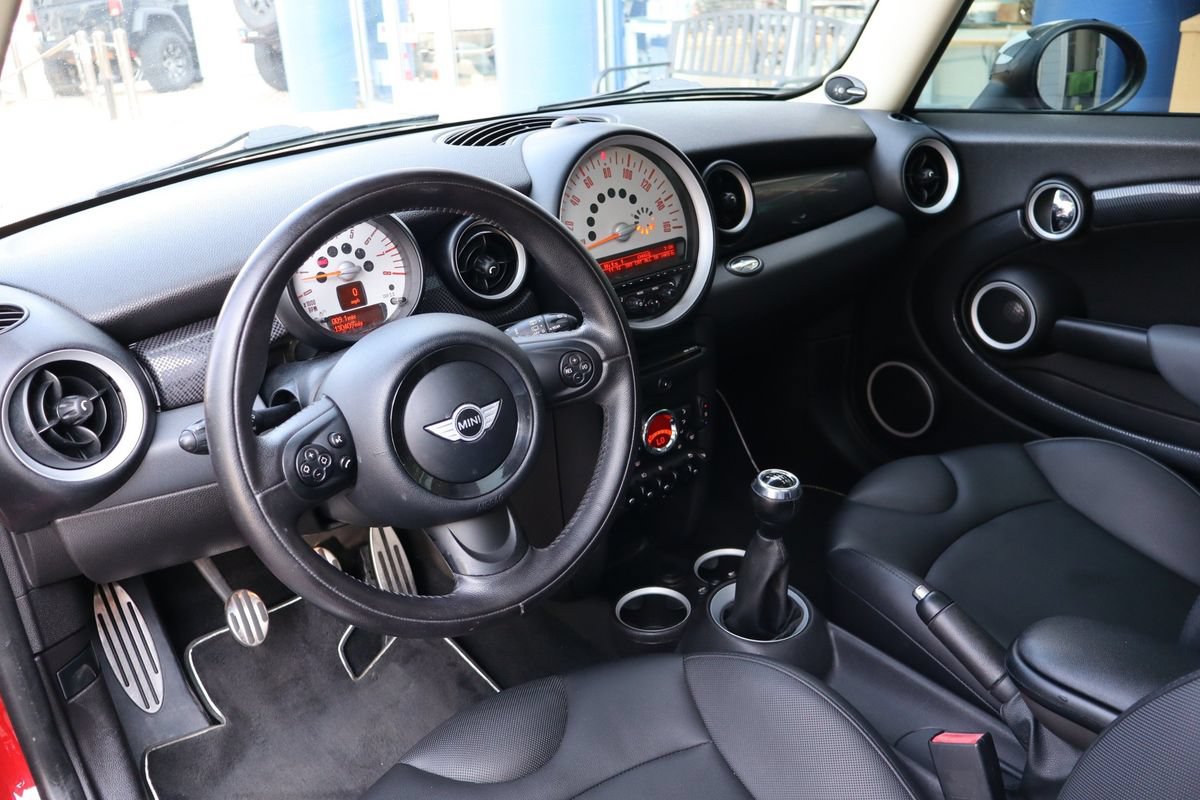 Used 2012 MINI Cooper S w/ Cold Weather Pkg FWD image 9