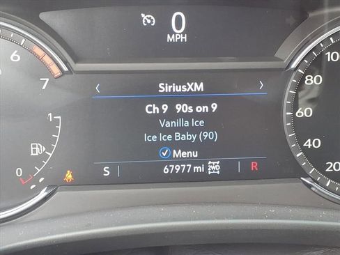 Used 2022 Cadillac XT4 Premium Luxury w/ Cold Weather Package AWD/4WD image 20