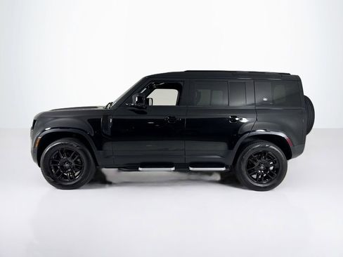 Used 2023 Land Rover Defender 110 S image 2