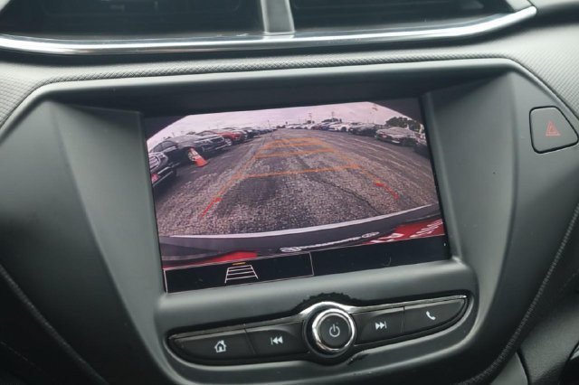 Used 2022 Chevrolet TrailBlazer LT FWD image 14