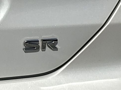 Used 2023 Nissan Kicks SR w/ SR Premium Package FWD image 16