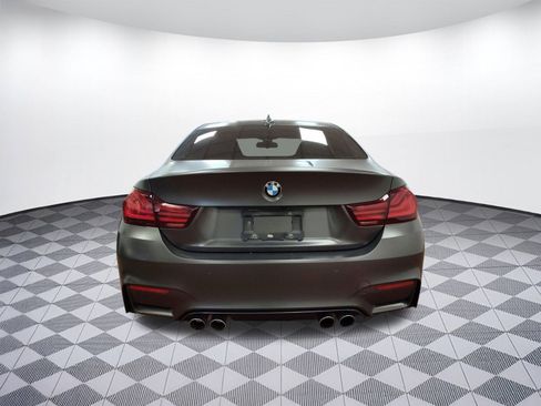 Used 2020 BMW M4 Coupe w/ Executive Package image 9