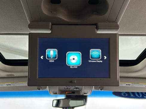 Used 2018 Chevrolet Tahoe Premier image 32