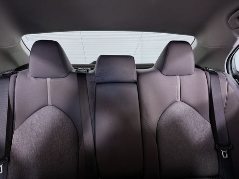 Used 2023 Toyota Camry LE image 29