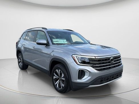 New 2026 Volkswagen Atlas SE FWD image 3