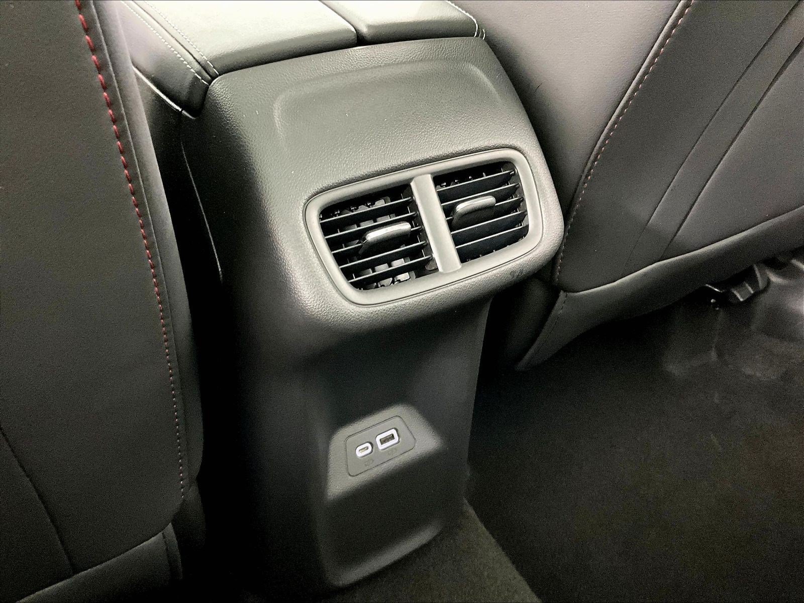 Used 2023 Buick Envision Essence w/ Sport Touring Package FWD image 10