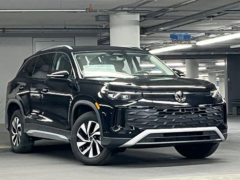 New 2026 Volkswagen Tiguan S image 2