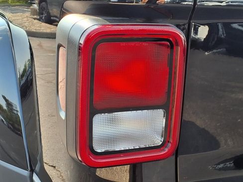 New 2025 Jeep Gladiator Sport image 52