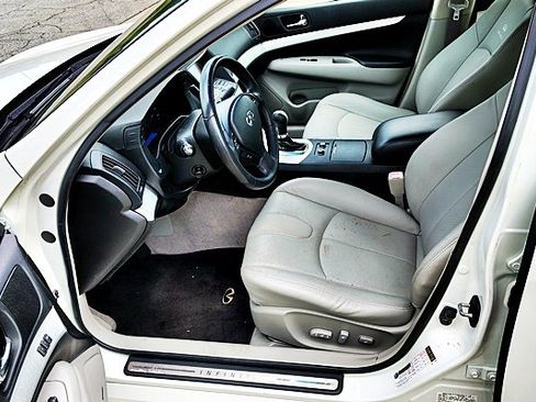 Used 2009 INFINITI G37 Journey w/ Premium Pkg RWD image 13